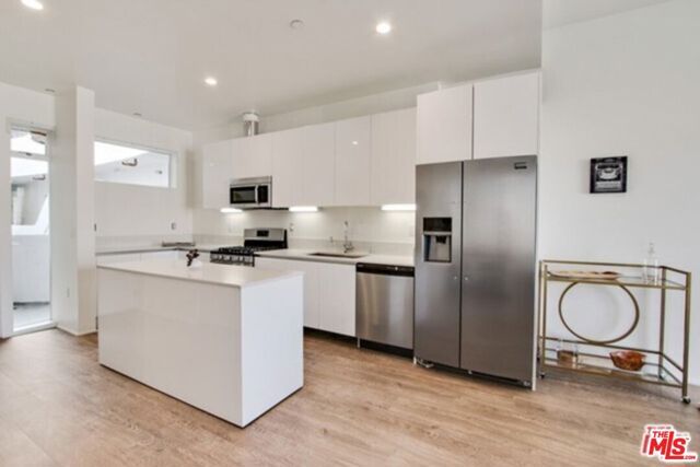 1038 S Mariposa Avenue 507, Los Angeles, CA 90006