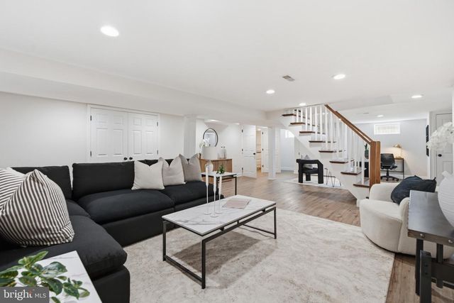 30 MEADOWBROOK LN, Media, PA 19063