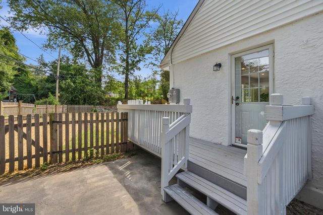 30 MEADOWBROOK LN, Media, PA 19063