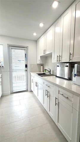 626 Meridian Ave 5, Miami Beach, FL 33139
