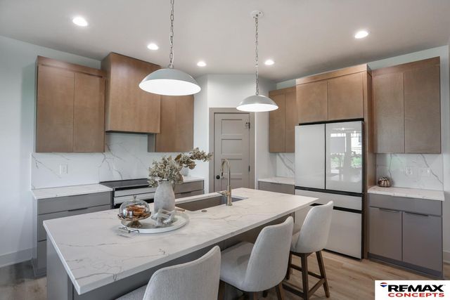 9445 S 81 Street, Lincoln, NE 68516