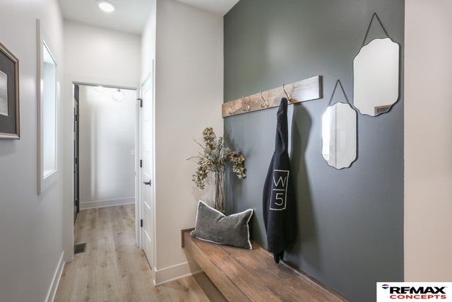 9445 S 81 Street, Lincoln, NE 68516