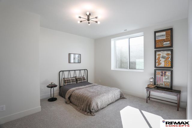9445 S 81 Street, Lincoln, NE 68516