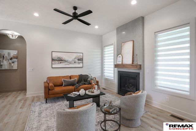9445 S 81 Street, Lincoln, NE 68516