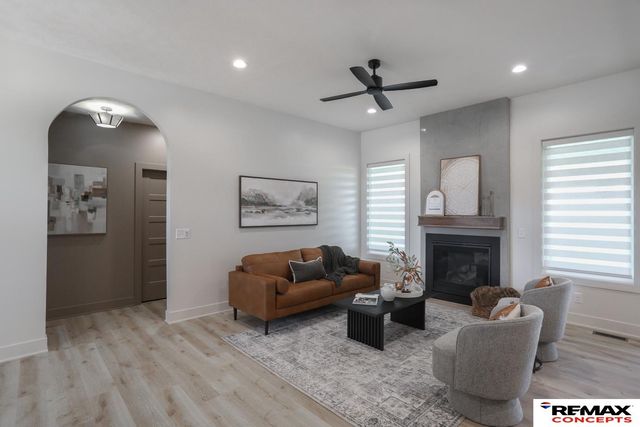 9445 S 81 Street, Lincoln, NE 68516