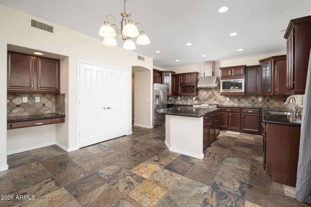 18320 W BANFF Lane, Surprise, AZ 85388 — photo 2