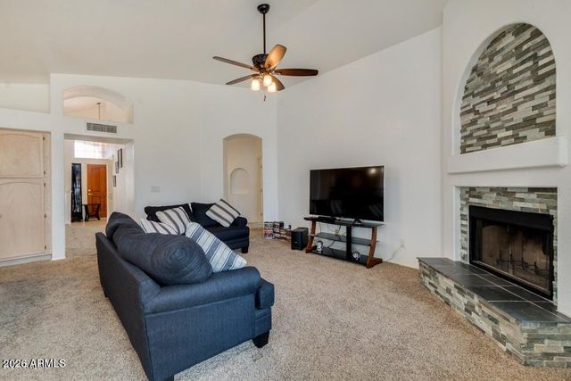 10186 HACIENDA Drive, Goodyear, AZ 85338