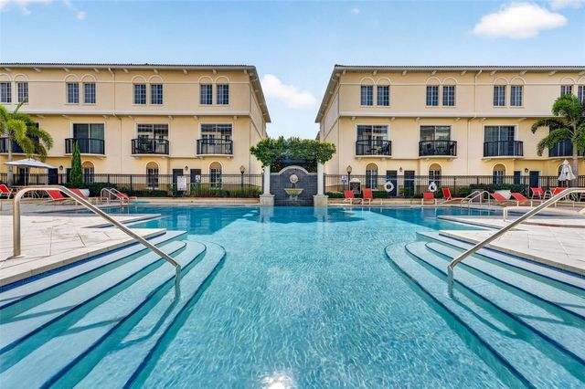 105 BRADFORD BEACH COURT 105, Tampa, FL 33609