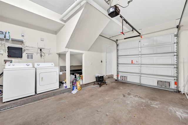 105 BRADFORD BEACH COURT 105, Tampa, FL 33609