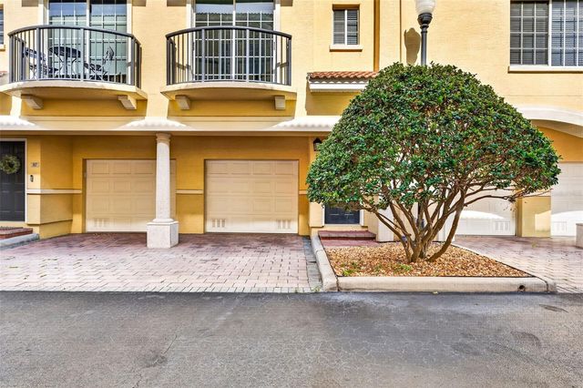 105 BRADFORD BEACH COURT 105, Tampa, FL 33609