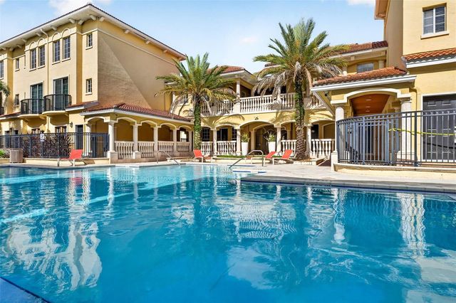 105 BRADFORD BEACH COURT 105, Tampa, FL 33609