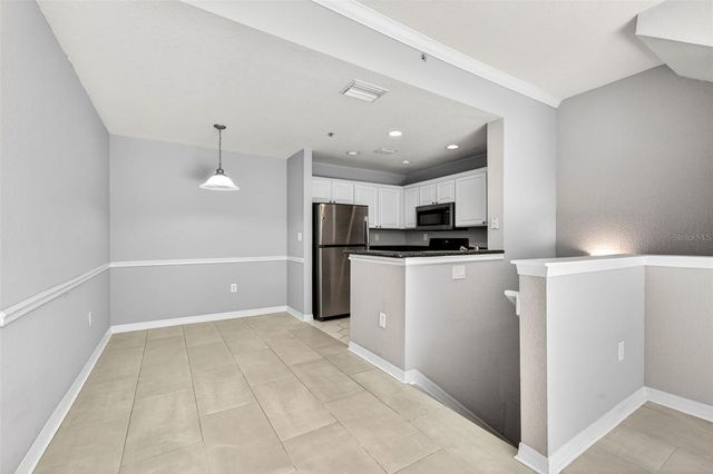 105 BRADFORD BEACH COURT 105, Tampa, FL 33609
