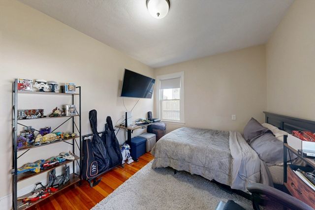 22 Adams St, Winthrop, MA 02152