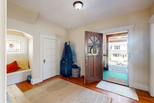 22 Adams St, Winthrop, MA 02152