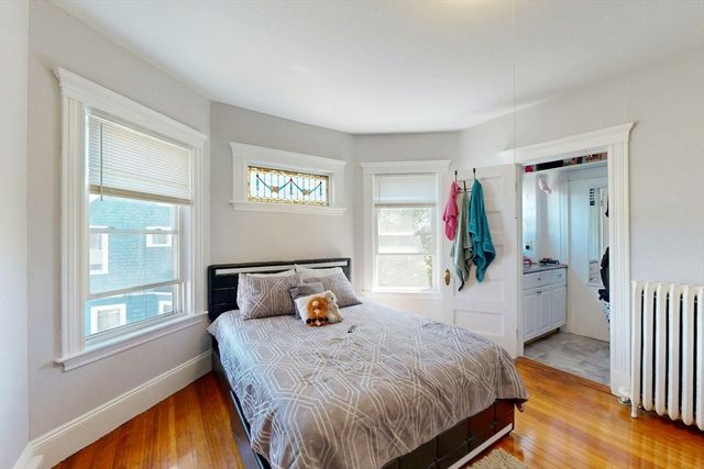 22 Adams St, Winthrop, MA 02152