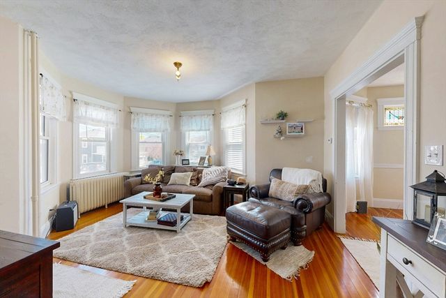 22 Adams St, Winthrop, MA 02152