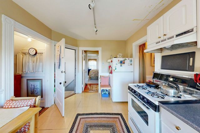 22 Adams St, Winthrop, MA 02152