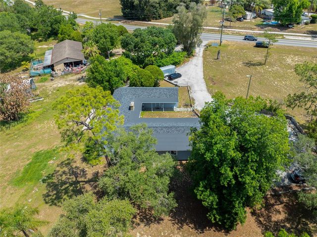 1210 STATE 17 ROAD S, Dundee, FL 33838