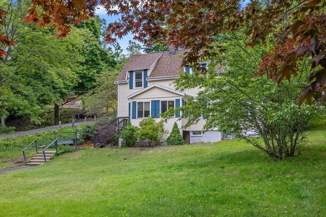 42 Wood St, Woburn, MA 01801