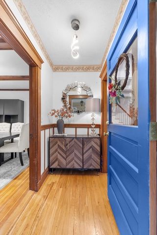 42 Wood St, Woburn, MA 01801