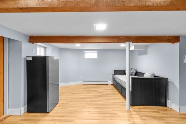 42 Wood St, Woburn, MA 01801
