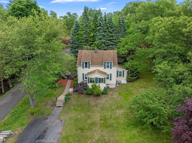 42 Wood St, Woburn, MA 01801