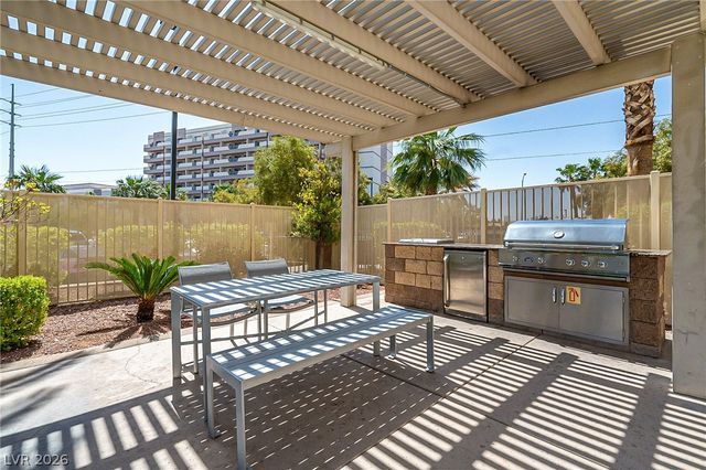 8255 Las Vegas Boulevard 502, Las Vegas, NV 89123