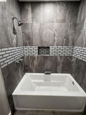 2881 CLEARLAND CIR., Pittsburg, CA 94565