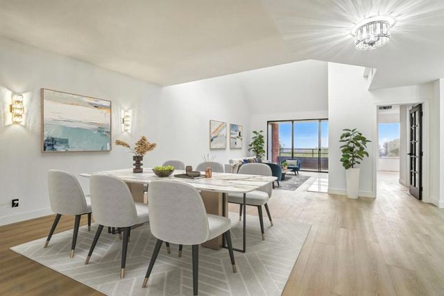 4728 Park Encino Lane 318, Encino, CA 91436
