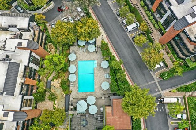 4728 Park Encino Lane 318, Encino, CA 91436