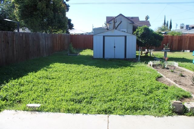 4636 E Cortland Avenue, Fresno, CA 93726