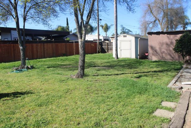 4636 E Cortland Avenue, Fresno, CA 93726