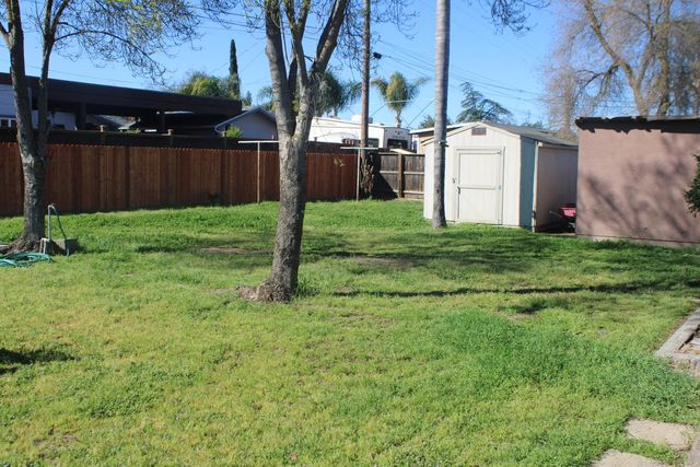 4636 E Cortland Avenue, Fresno, CA 93726