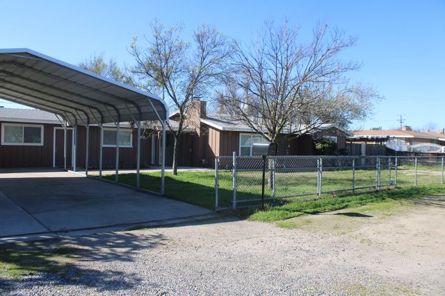 4636 E Cortland Avenue, Fresno, CA 93726