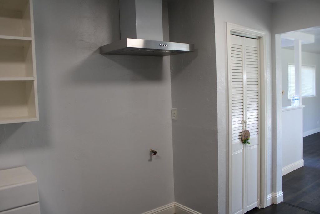 Image 13 of property listing at 4636 E Cortland Avenue, Fresno, CA 93726