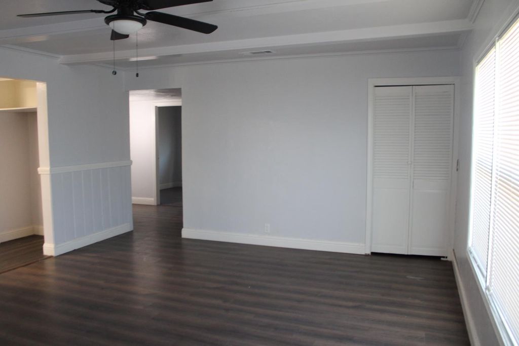 Image 17 of property listing at 4636 E Cortland Avenue, Fresno, CA 93726