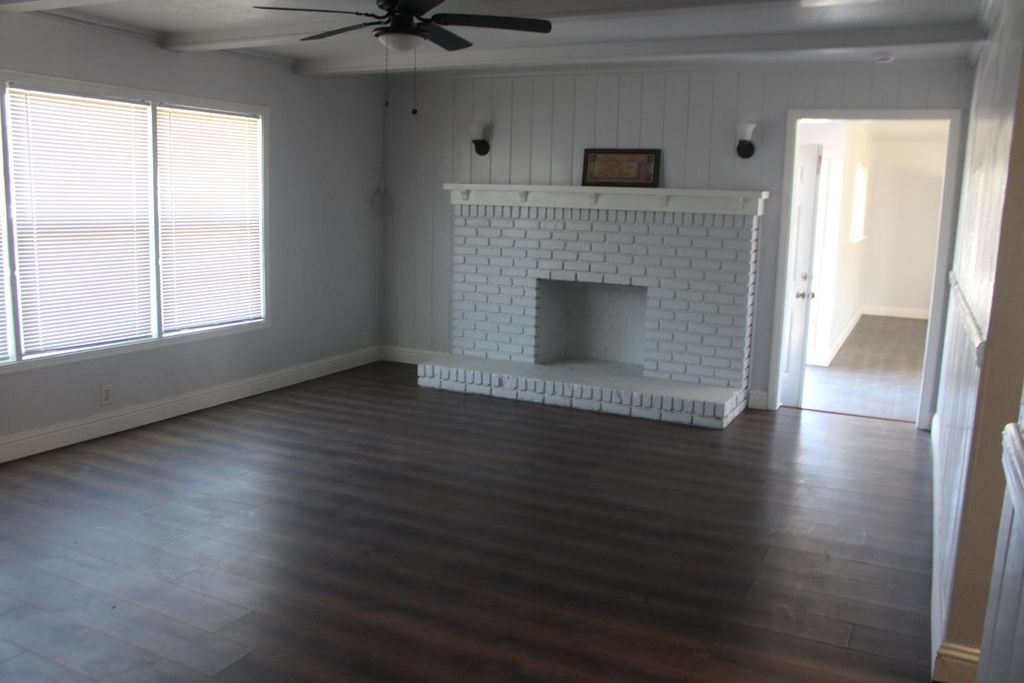 Image 18 of property listing at 4636 E Cortland Avenue, Fresno, CA 93726