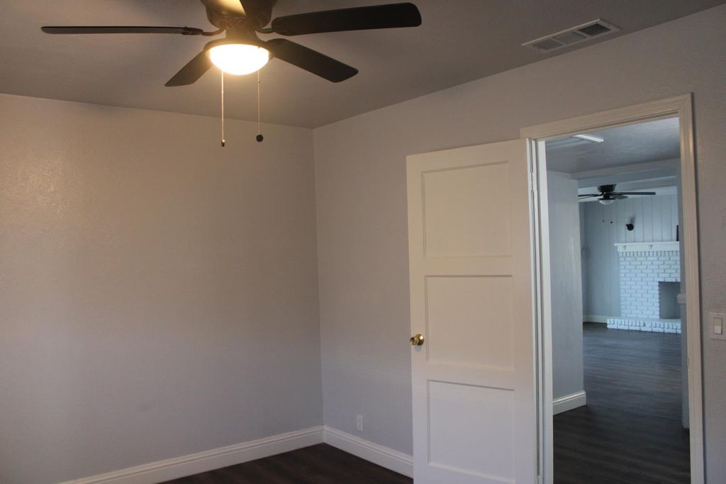 Image 29 of property listing at 4636 E Cortland Avenue, Fresno, CA 93726