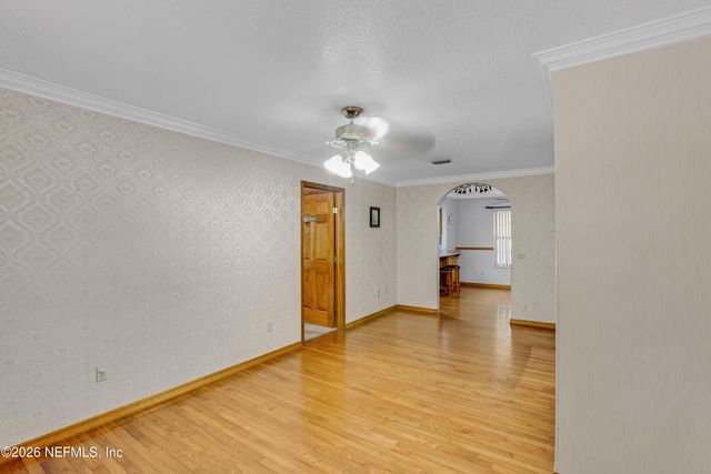 289 CHESSER Road, Hollister, FL 32147
