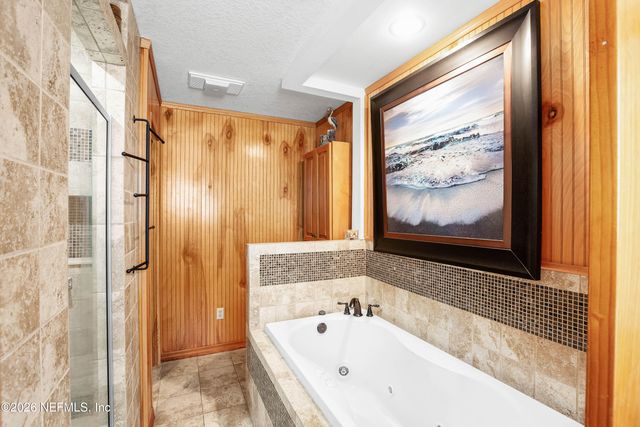 289 CHESSER Road, Hollister, FL 32147