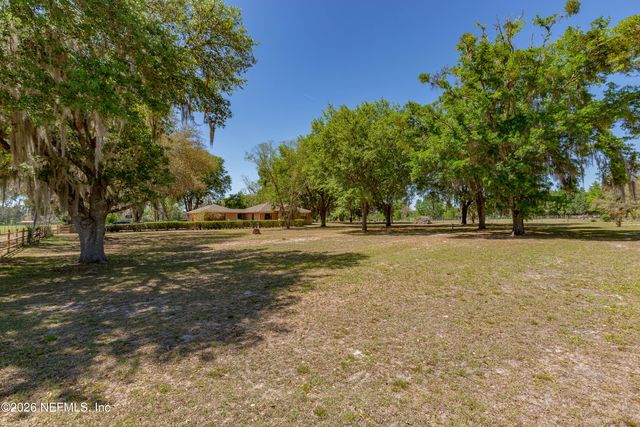 289 CHESSER Road, Hollister, FL 32147