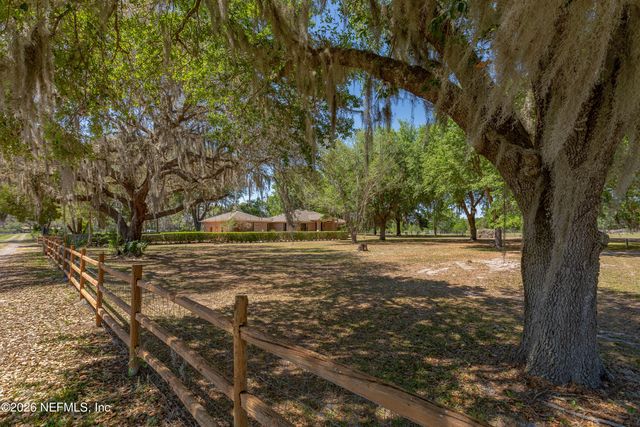 289 CHESSER Road, Hollister, FL 32147