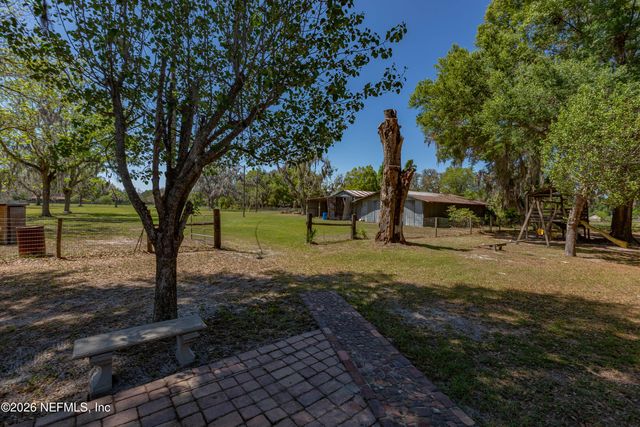 289 CHESSER Road, Hollister, FL 32147