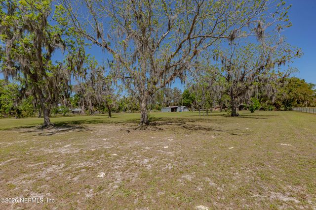 289 CHESSER Road, Hollister, FL 32147