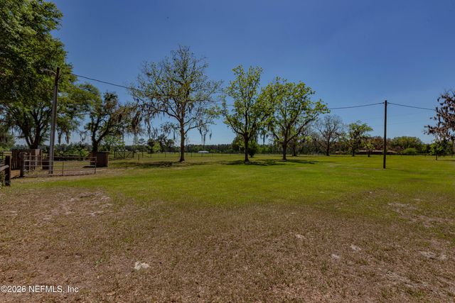 289 CHESSER Road, Hollister, FL 32147