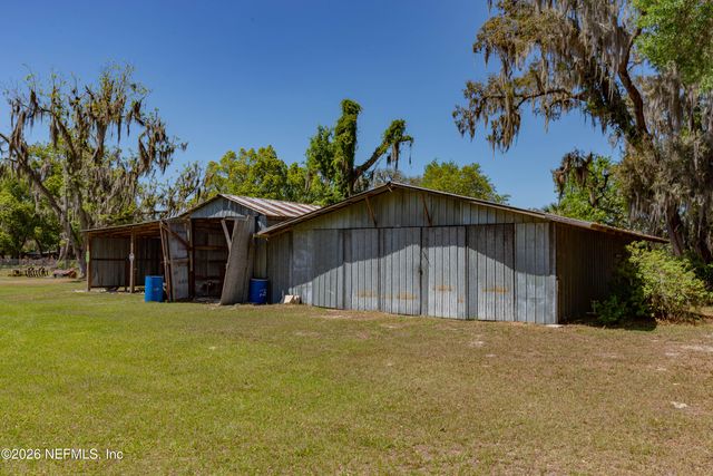 289 CHESSER Road, Hollister, FL 32147