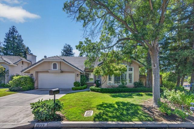 1327 E La France Drive, Fresno, CA 93720