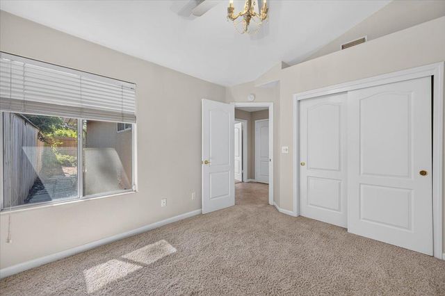 1327 E La France Drive, Fresno, CA 93720
