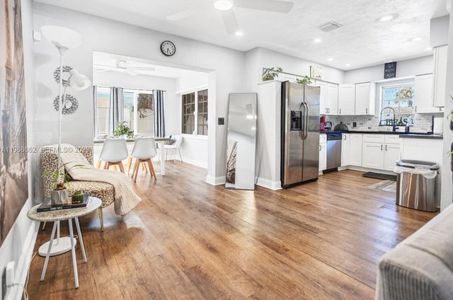 2450 NE 18th Street, Pompano Beach, FL 33062