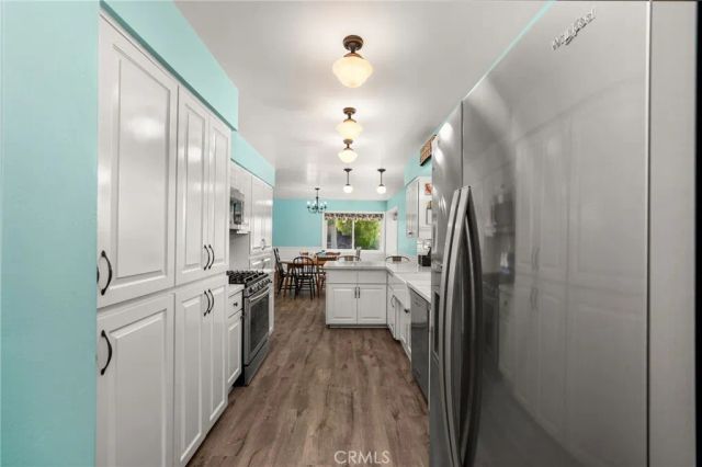 527 Nottingham Drive, Redlands, CA 92373